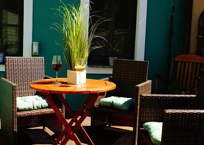 Pensionat Olivea & Wine 3*